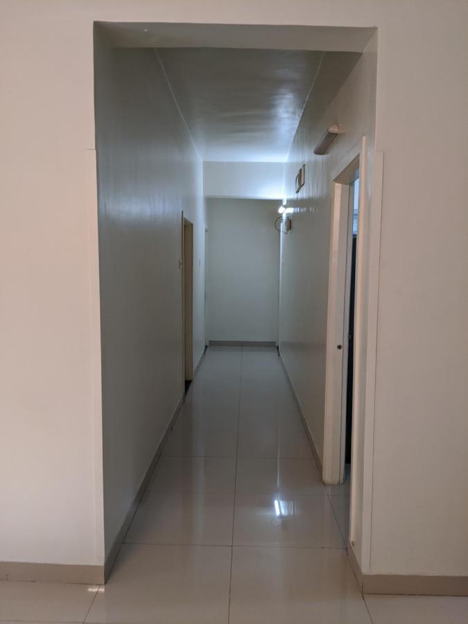 Suryavilla Hotel Pune Bagian luar foto