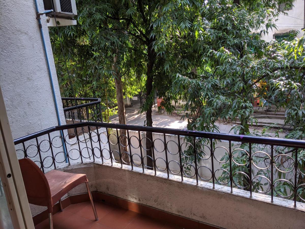 Suryavilla Hotel Pune Bagian luar foto